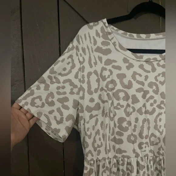 NWOT Leopard print dress - Picture 3 of 3